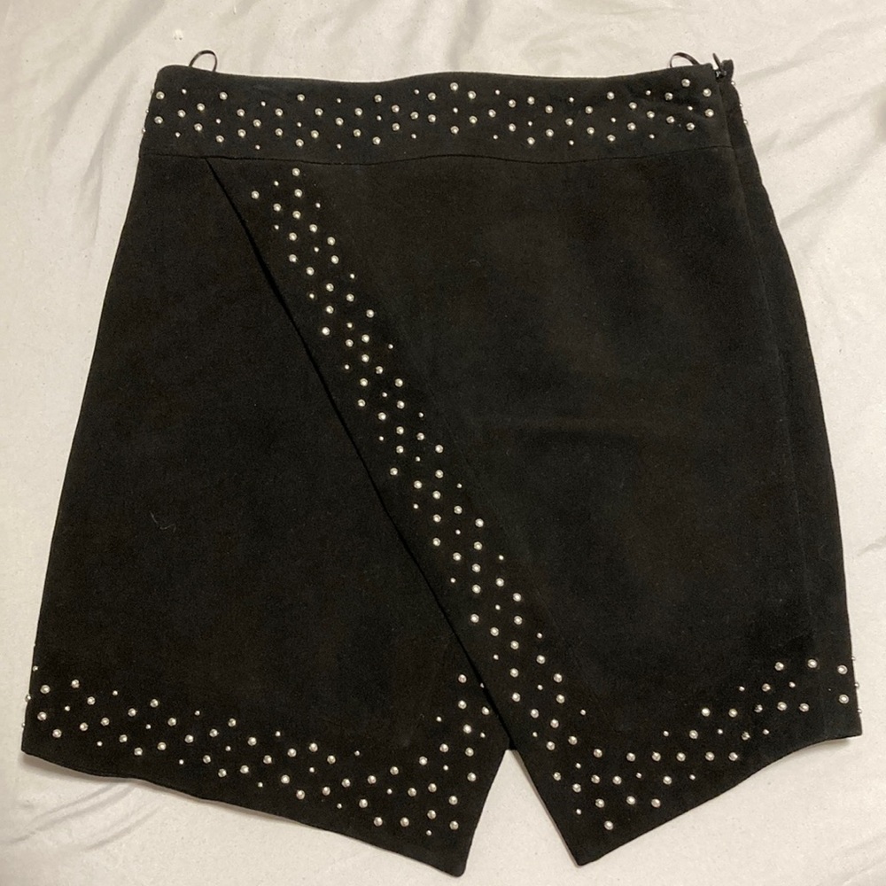 Intermix Size small studded genuine leather suede skirt